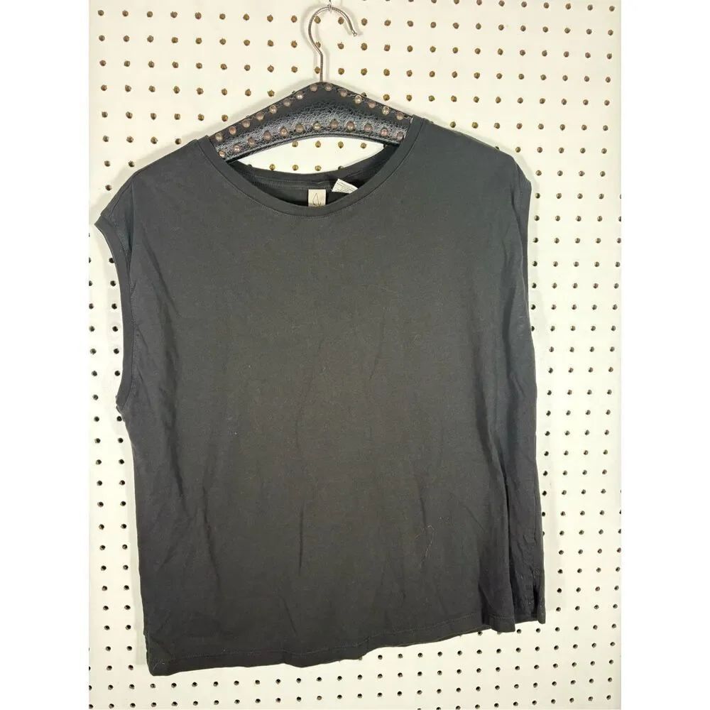 Joie sleeveless top size L